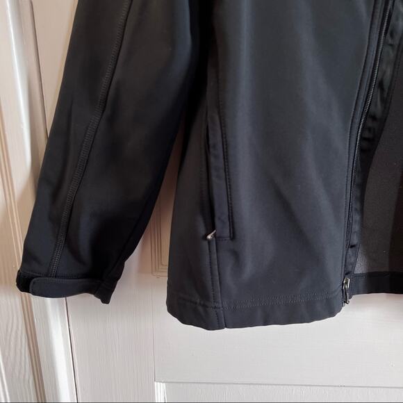 Patagonia Men's Black Softshell Fleece-Lined Jacket - Picture 11 of 13